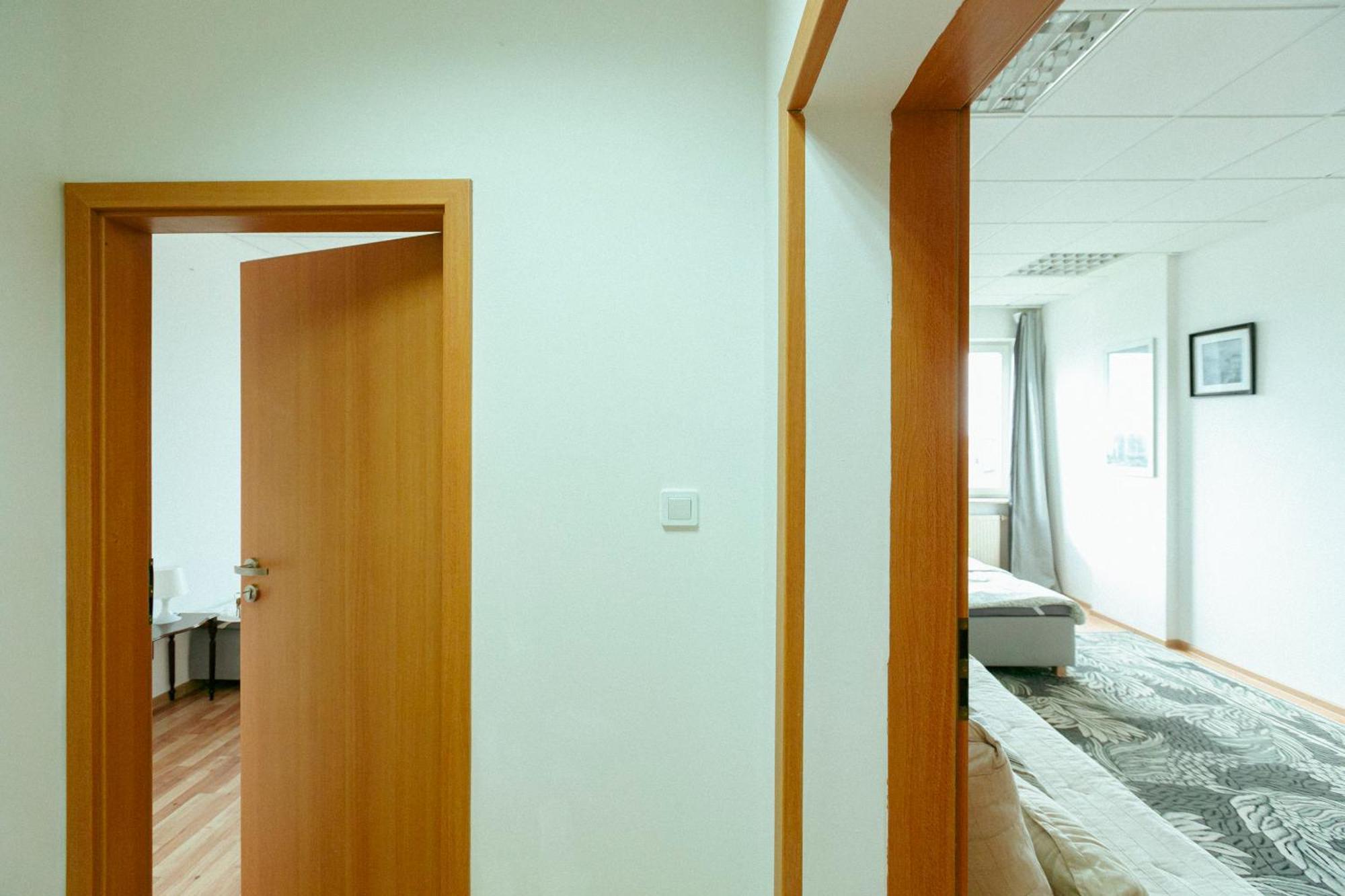 Hostel Metro Kabaty 바르샤바 외부 사진