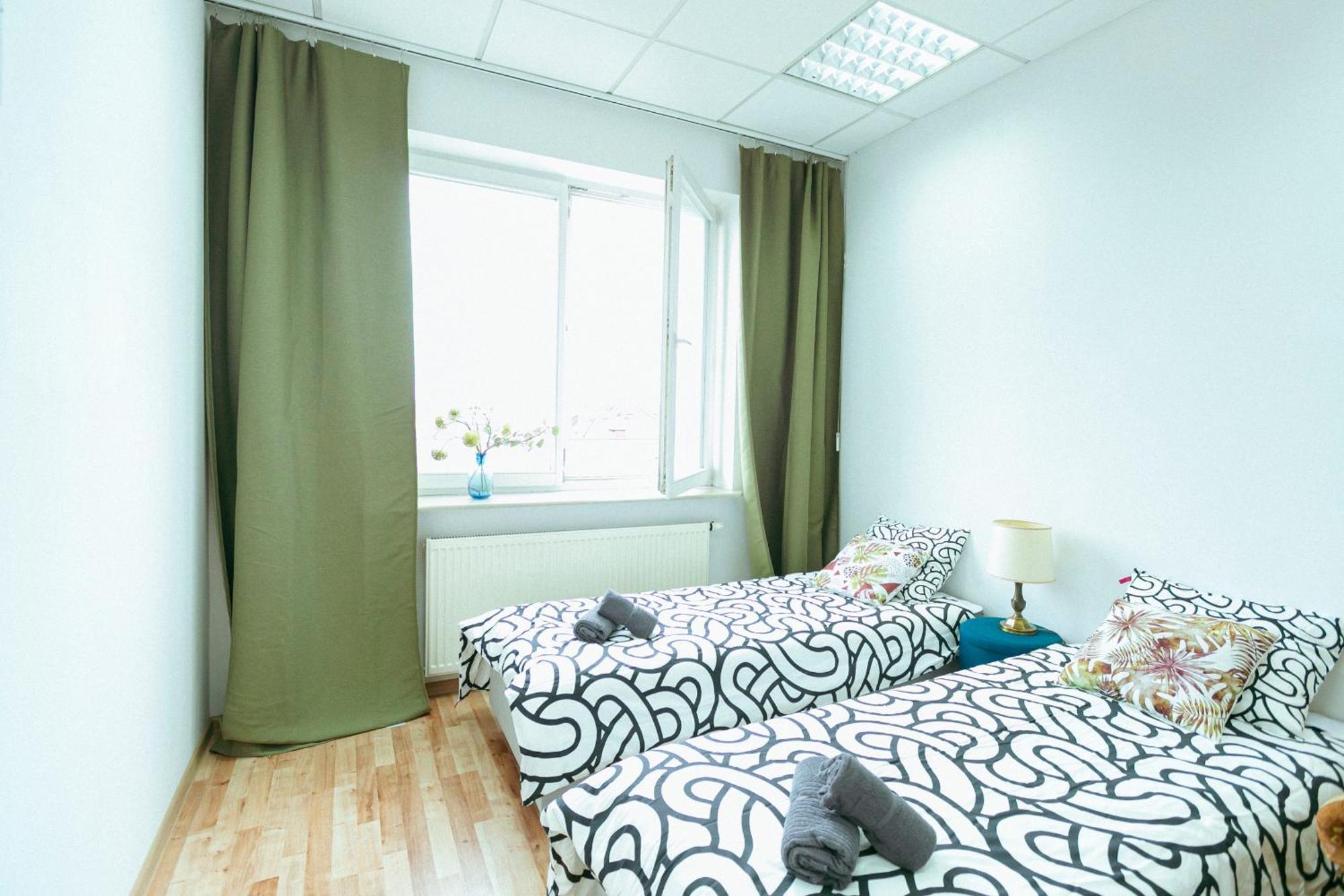 Hostel Metro Kabaty 바르샤바 외부 사진